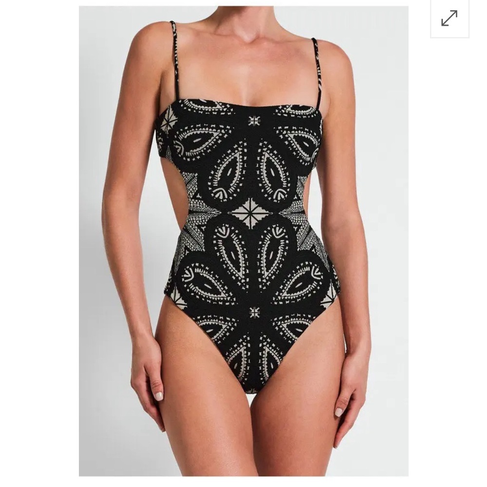 Devon Windsor Valencia one piece